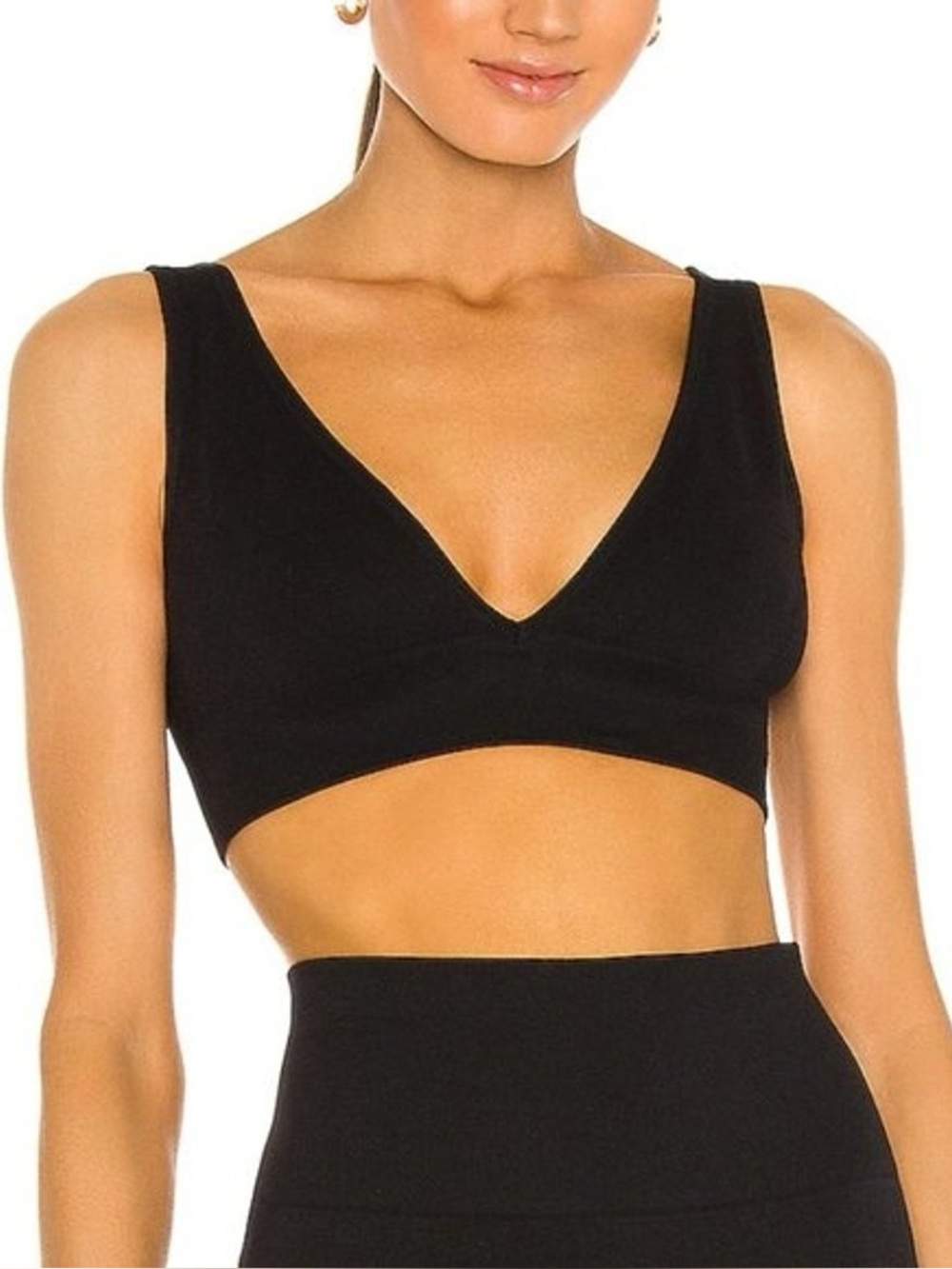 WeWoreWhat V Neck Bra Top Black Size M New with Tags